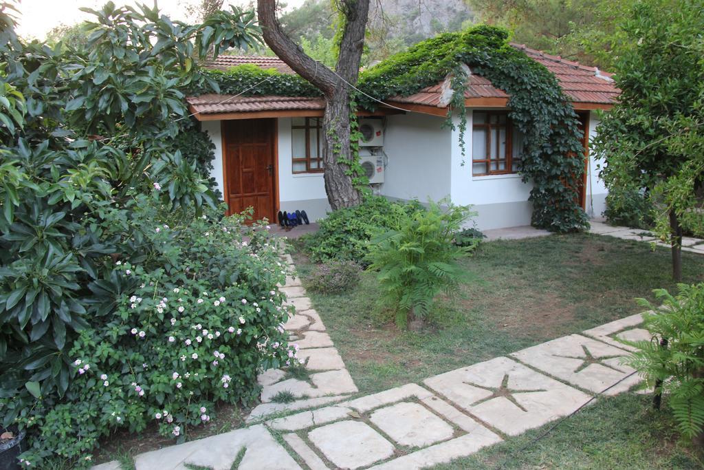Arya Holiday Houses Чирали Екстериор снимка