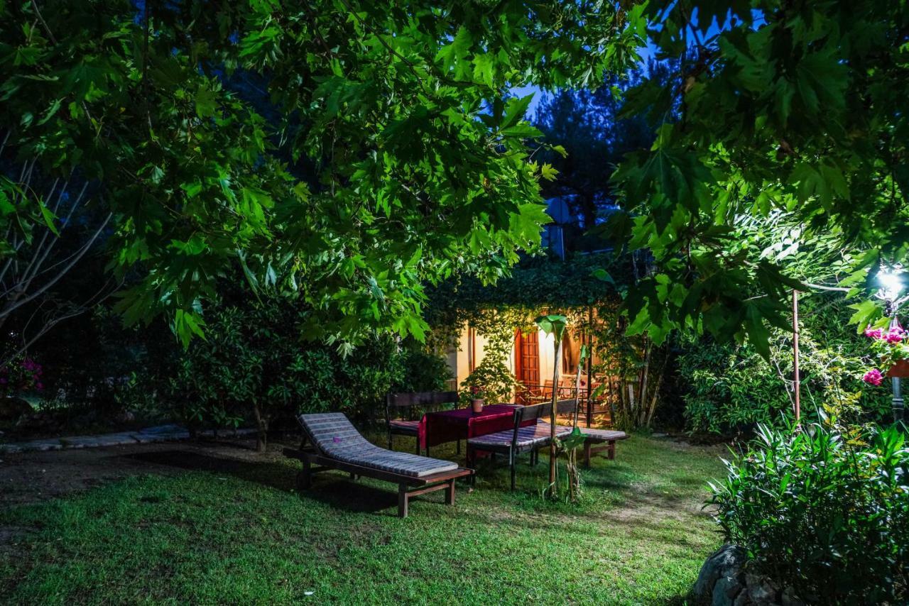 Arya Holiday Houses Чирали Екстериор снимка